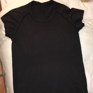 Lululemon Black swiftly tech short sleeve shirt